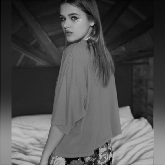 NWT Revolve Daydream Nation Cat Lover Tee in Used White (light yellow)Size Small - Picture 5 of 8